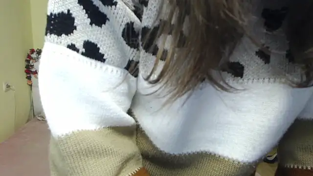 Snapshot of MichelLeee chatting on February 26, 2026, 12:26 pm MichelLeee online show from February 26, 2026, 12:26 pm