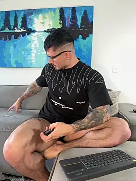 Snapshot of DimitriSullivan_ chatting on September 26, 2025, 9:08 pm DimitriSullivan online show from September 26, 2025, 9:08 pm