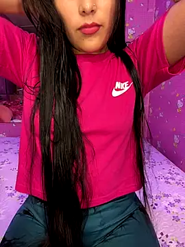 Velyn 18 online show from November 9, 2025, 3:16 am