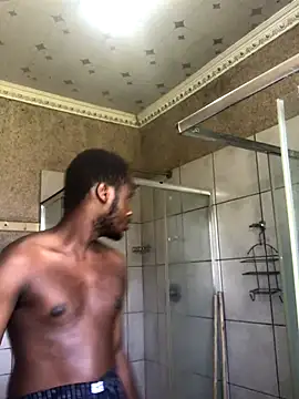 Snapshot of seductivescamp chatting on December 7, 2024, 6:10 am seductivescamp online show from December 7, 2024, 6:10 am