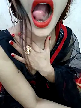 xpihu online show from February 23, 2025, 6:23 pm