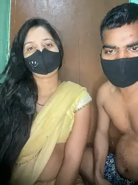 Suhani512 online show from April 17, 2026, 5:16 pm