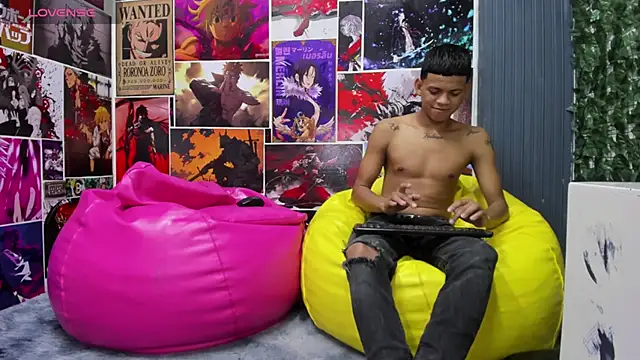 Snapshot of Jeffry_wolvess chatting on February 5, 2025, 3:34 am Jeffry wolvess online show from February 5, 2025, 3:34 am