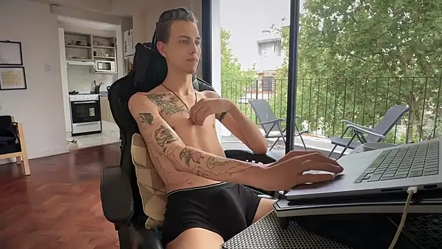 Den BlueXx online show from March 6, 2026, 7:10 pm