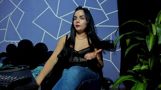 Snapshot of thakytona chatting on September 19, 2025, 4:47 am thakytona online show from September 19, 2025, 4:47 am