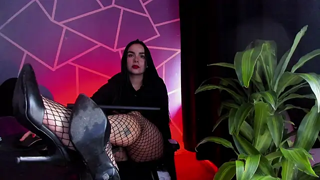 Snapshot of thakytona chatting on October 19, 2025, 7:58 pm thakytona online show from October 19, 2025, 7:58 pm