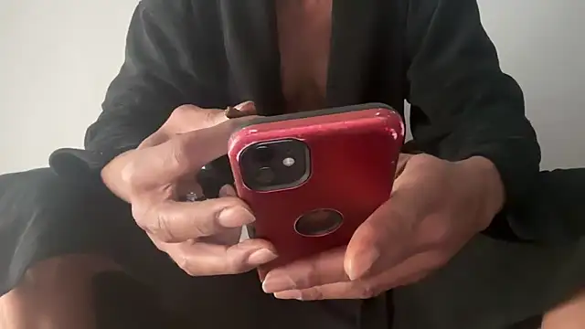 skarfosbabes69 online show from February 12, 2026, 11:27 am