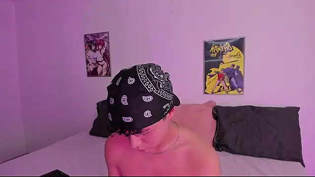 crushnier online show from December 16, 2024, 5:11 pm