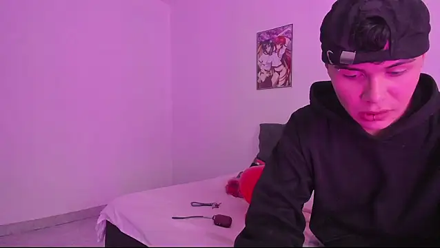 crushnier online show from February 18, 2025, 5:10 pm