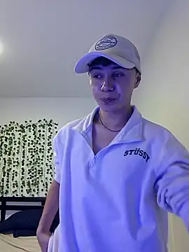 crushnier online show from March 6, 2025, 10:58 pm