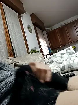 Snapshot of dariodario chatting on February 9, 2025, 12:30 pm dariodario online show from February 9, 2025, 12:30 pm