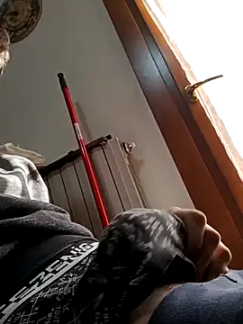 Snapshot of dariodario chatting on February 15, 2025, 8:22 am dariodario online show from February 15, 2025, 8:22 am