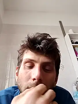 Snapshot of dariodario chatting on February 24, 2025, 12:37 pm dariodario online show from February 24, 2025, 12:37 pm