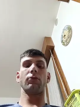 Snapshot of dariodario chatting on March 14, 2025, 3:15 am dariodario online show from March 14, 2025, 3:15 am