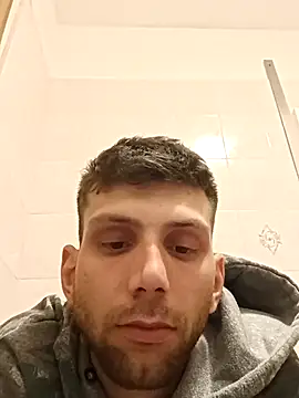 Snapshot of dariodario chatting on March 22, 2025, 5:20 pm dariodario online show from March 22, 2025, 5:20 pm