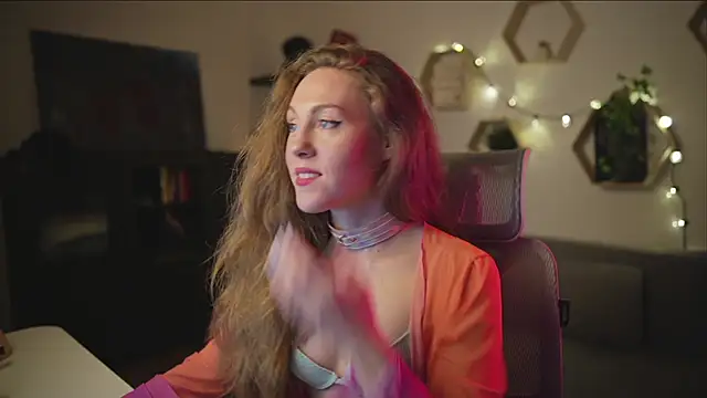 Snapshot of Berberis__Silene chatting on October 22, 2025, 5:02 pm Berberis Silene online show from October 22, 2025, 5:02 pm