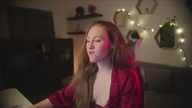 Snapshot of Berberis__Silene chatting on October 24, 2025, 8:16 pm Berberis Silene online show from October 24, 2025, 8:16 pm