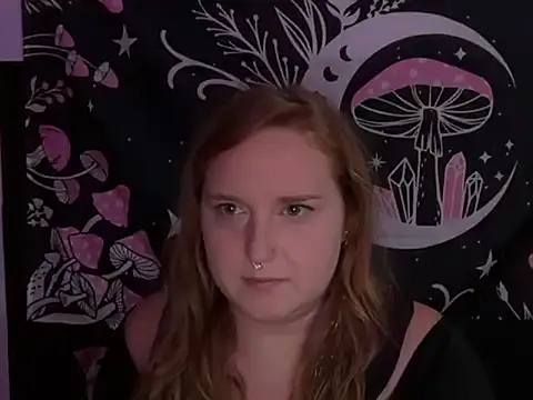 thickgingergoddess online show from October 6, 2025, 3:59 am
