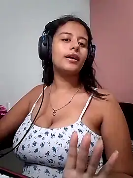 Snapshot of Babydol18_ chatting on February 3, 2025, 4:35 am Babydol18 online show from February 3, 2025, 4:35 am