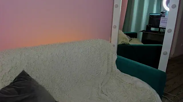 Lisa Payne online show from January 7, 2025, 8:03 am