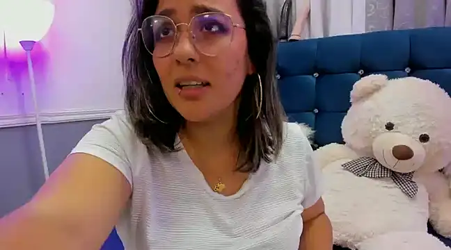 Pandoracherry online show from February 15, 2025, 8:54 am