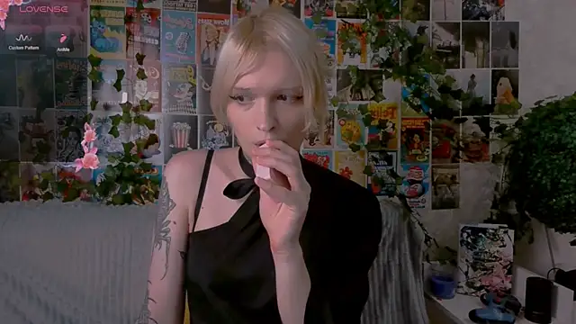 Simona Rain online show from October 1, 2025, 9:54 pm