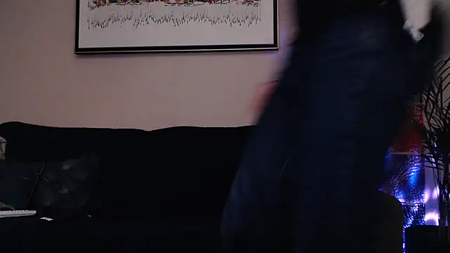 Snapshot of Samir_44200 chatting on December 6, 2024, 6:04 am Samir 44200 online show from December 6, 2024, 6:04 am