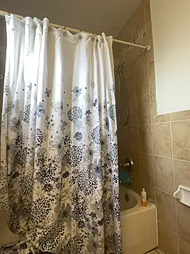 Snapshot of shyfr34k chatting on December 29, 2024, 8:37 pm shyfr34k online show from December 29, 2024, 8:37 pm