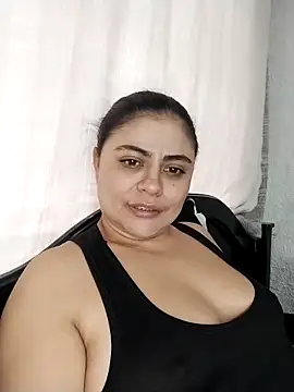 Snapshot of ElizabethWeil chatting on March 13, 2025, 9:59 pm ElizabethWeil online show from March 13, 2025, 9:59 pm