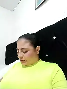 Snapshot of ElizabethWeil chatting on November 19, 2025, 12:43 am ElizabethWeil online show from November 19, 2025, 12:43 am