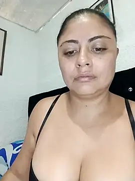 Snapshot of ElizabethWeil chatting on November 26, 2025, 2:18 pm ElizabethWeil online show from November 26, 2025, 2:18 pm