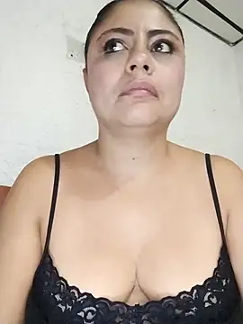 Snapshot of ElizabethWeil chatting on December 2, 2025, 3:18 pm ElizabethWeil online show from December 2, 2025, 3:18 pm