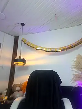 salome drasin online show from October 17, 2025, 5:21 am