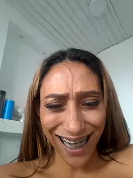 salome drasin online show from November 1, 2025, 4:42 pm