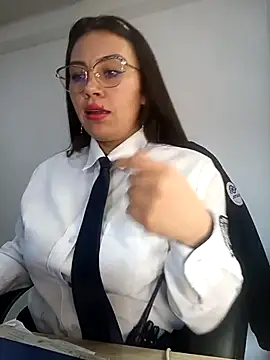 LIZ-06  online show from October 22, 2025, 3:34 pm