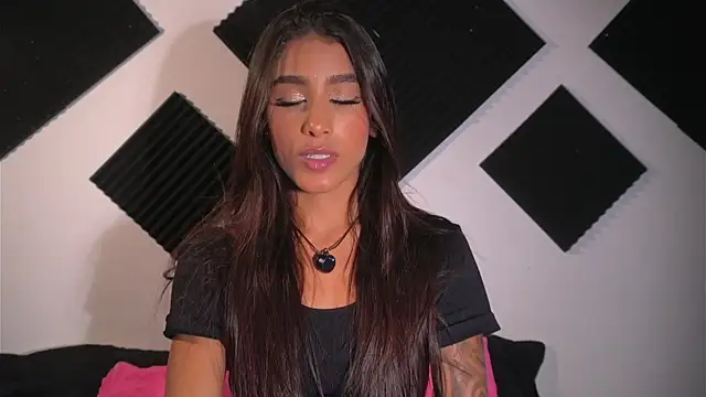 Ambeer Rousess online show from April 17, 2026, 12:02 am