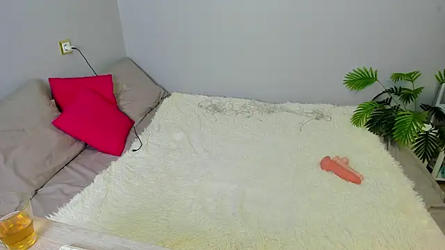 Snapshot of Sofia_rum chatting on February 10, 2025, 7:47 am Sofia rum online show from February 10, 2025, 7:47 am