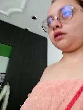 CURVY-HORNY online show from January 8, 2026, 7:16 pm