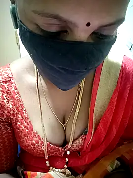 Snapshot of Cute-chinny chatting on January 16, 2025, 1:37 am Cute-chinny online show from January 16, 2025, 1:37 am