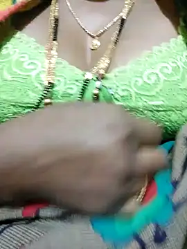 Snapshot of Cute-chinny chatting on January 19, 2025, 11:43 pm Cute-chinny online show from January 19, 2025, 11:43 pm