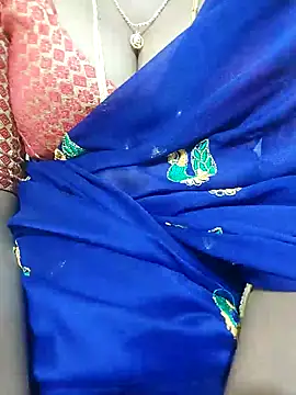 Snapshot of Cute-chinny chatting on January 21, 2025, 2:22 am Cute-chinny online show from January 21, 2025, 2:22 am