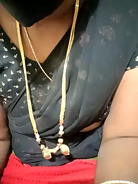 Snapshot of Cute-chinny chatting on January 24, 2025, 12:52 am Cute-chinny online show from January 24, 2025, 12:52 am