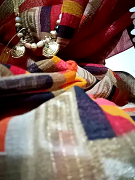 Snapshot of Cute-chinny chatting on February 5, 2025, 12:42 am Cute-chinny online show from February 5, 2025, 12:42 am