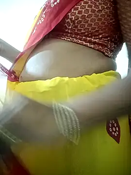 Snapshot of Cute-chinny chatting on February 7, 2025, 4:06 am Cute-chinny online show from February 7, 2025, 4:06 am