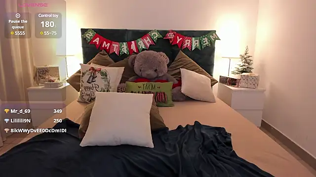 Snapshot of AmA_lia_ chatting on December 22, 2024, 11:22 am AmA lia  online show from December 22, 2024, 11:22 am