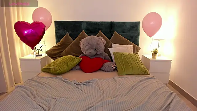 Snapshot of AmA_lia_ chatting on March 6, 2025, 1:14 pm AmA lia  online show from March 6, 2025, 1:14 pm