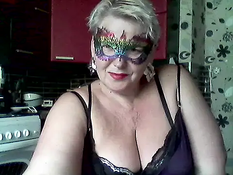 Lisa Suzie online show from May 22, 2026, 8:21 am