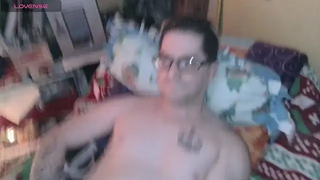 Snapshot of AryanJCole666 chatting on December 19, 2024, 2:23 am AryanJCole666 online show from December 19, 2024, 2:23 am