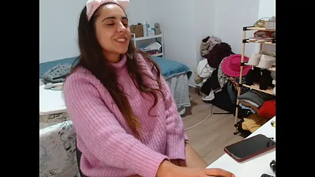 Ursumi1 online show from November 7, 2025, 10:21 pm