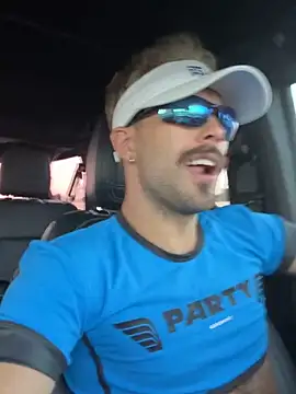 Snapshot of 69woodinson chatting on October 8, 2025, 11:30 am 69woodinson online show from October 8, 2025, 11:30 am